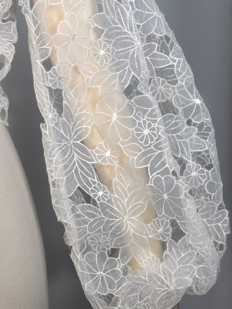 Lirika Matoshi White Floral Embroidered Organza Tie Front Blouse Top S — image 4 of 8